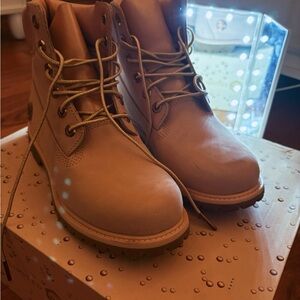 Timberland Women’s Boots - light pink